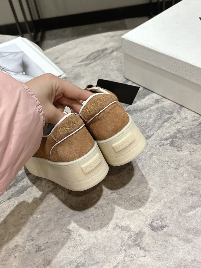 Pra*a sneakers